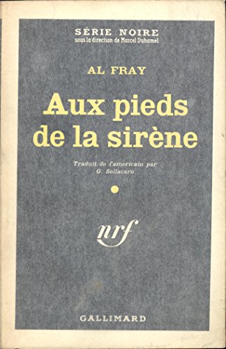 Couverture Aux pieds de la sirne Gallimard