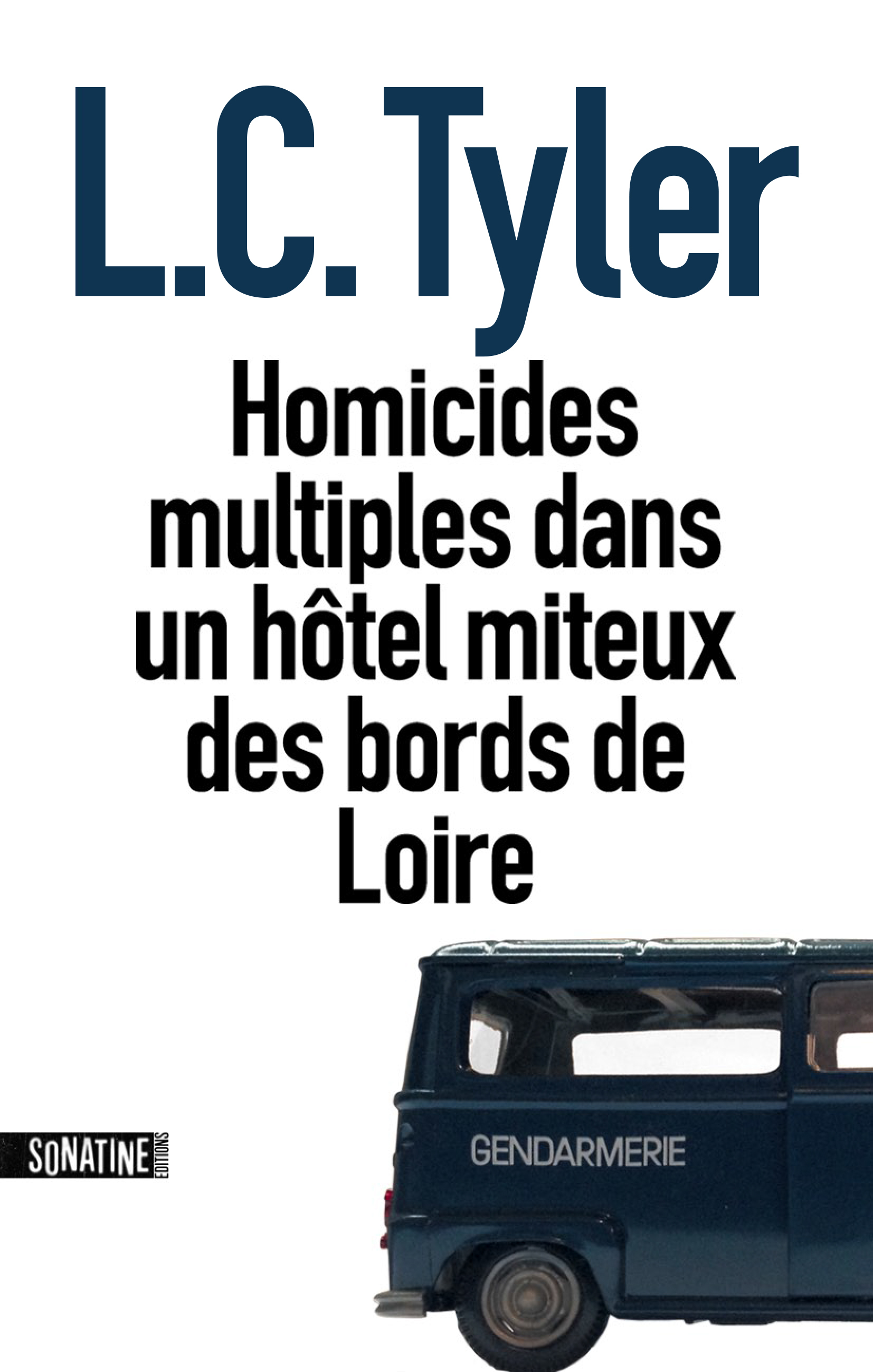 Couverture Homicides multiples dans un htel miteux des bords de Loire